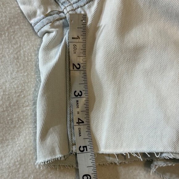 BDG Dropped Waist Destroy Light Wash Denim Shorts Size 26" Waist Urban Outfitter - Picture 2 of 9